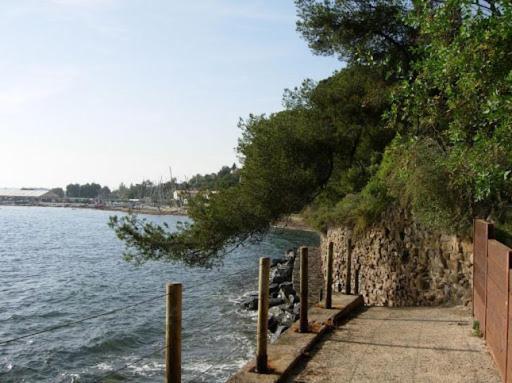 Superbe Logement Au Bord Des Plages تولون المظهر الخارجي الصورة